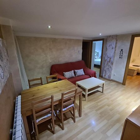 Dos Torres Galadriel- Parking Privado Gratis Apartment Zaragoza Exterior photo