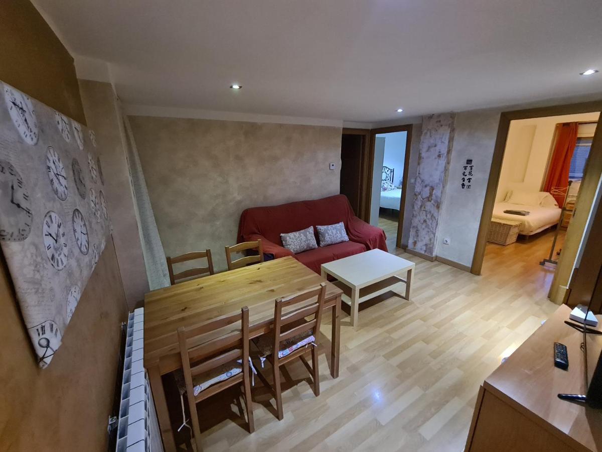 Dos Torres Galadriel- Parking Privado Gratis Apartment Zaragoza Exterior photo
